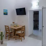 Il Vicoletto Del Castello Napels