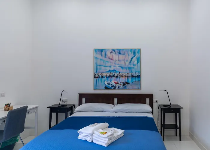 Il Vicoletto Del Castello 4* Nápoles