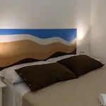 Il Vicoletto Del Castello 4* נאפולי