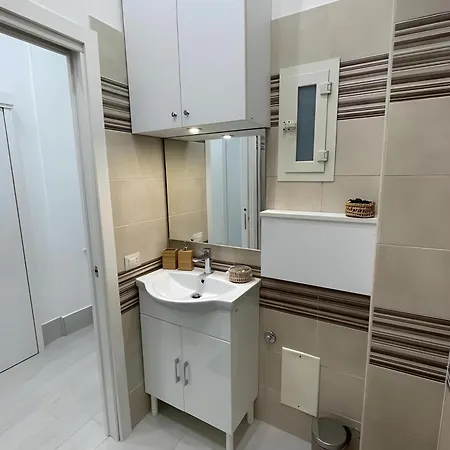 Il Vicoletto Del Castello 4* Nápoles