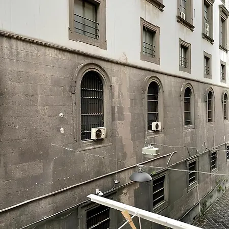 Il Vicoletto Del Castello 4* Nápoles